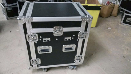 【宏燊機柜航空箱,專業制作、平直保證、誠信經營歡迎前來咨詢】價格_廠家_圖片 -